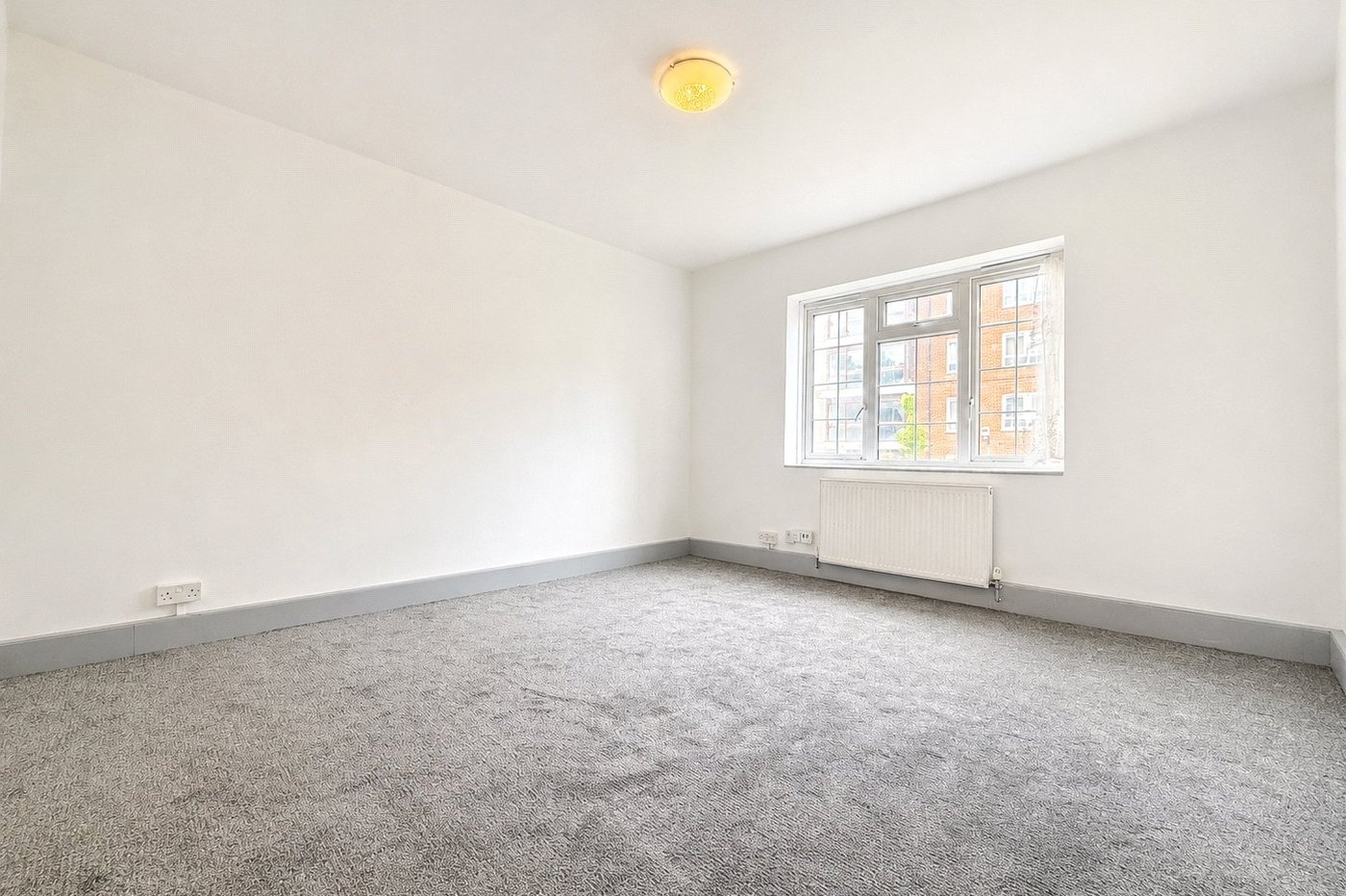 2 bedroom property for sale in Woolwich | Robinson Jackson
