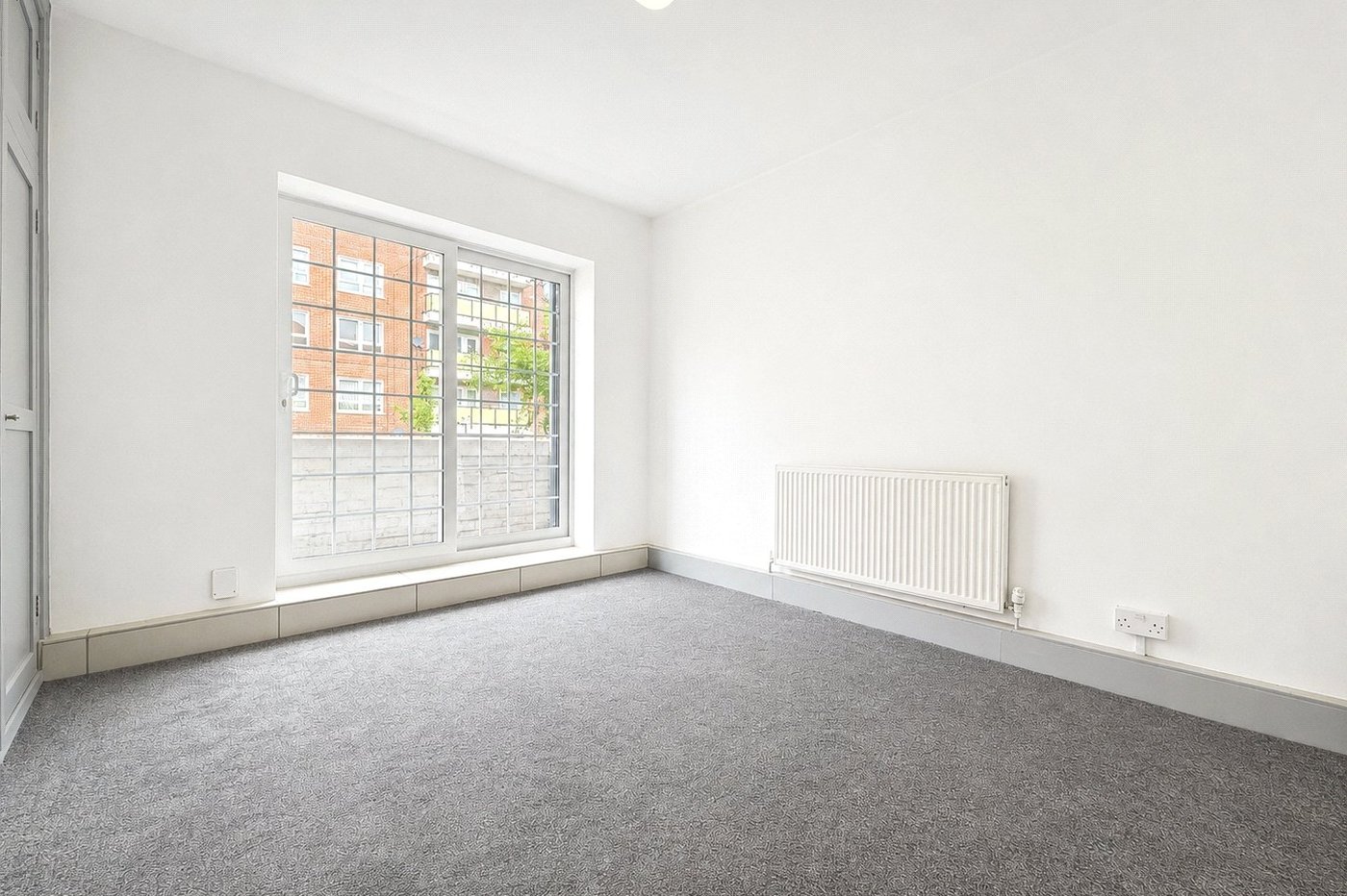 2 bedroom property for sale in Woolwich | Robinson Jackson