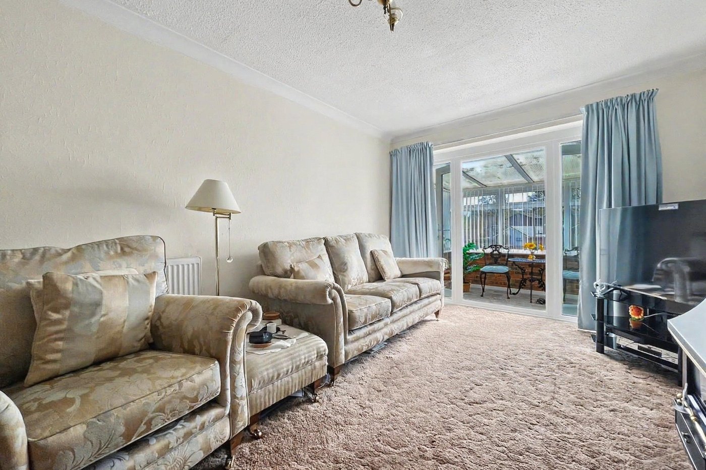 2 bedroom bungalow for sale in Rainham | Robinson Michael & Jackson