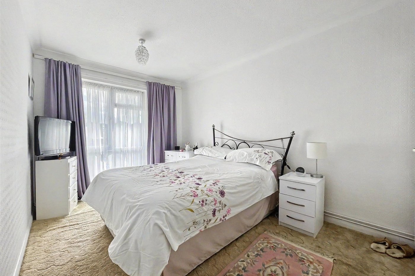 2 bedroom bungalow for sale in Rainham | Robinson Michael & Jackson