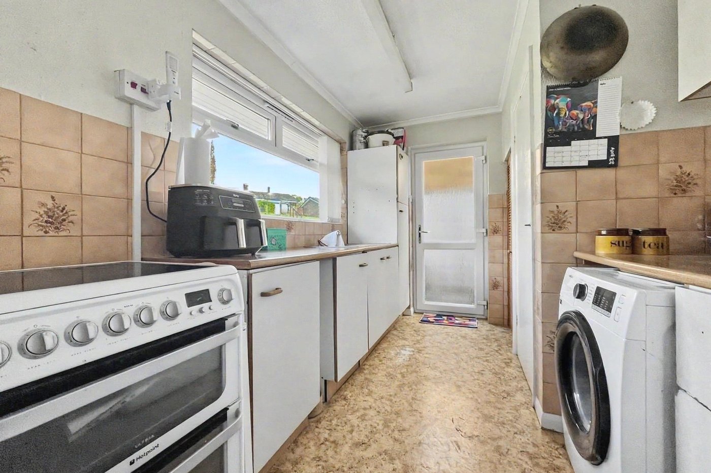 2 bedroom bungalow for sale in Rainham | Robinson Michael & Jackson