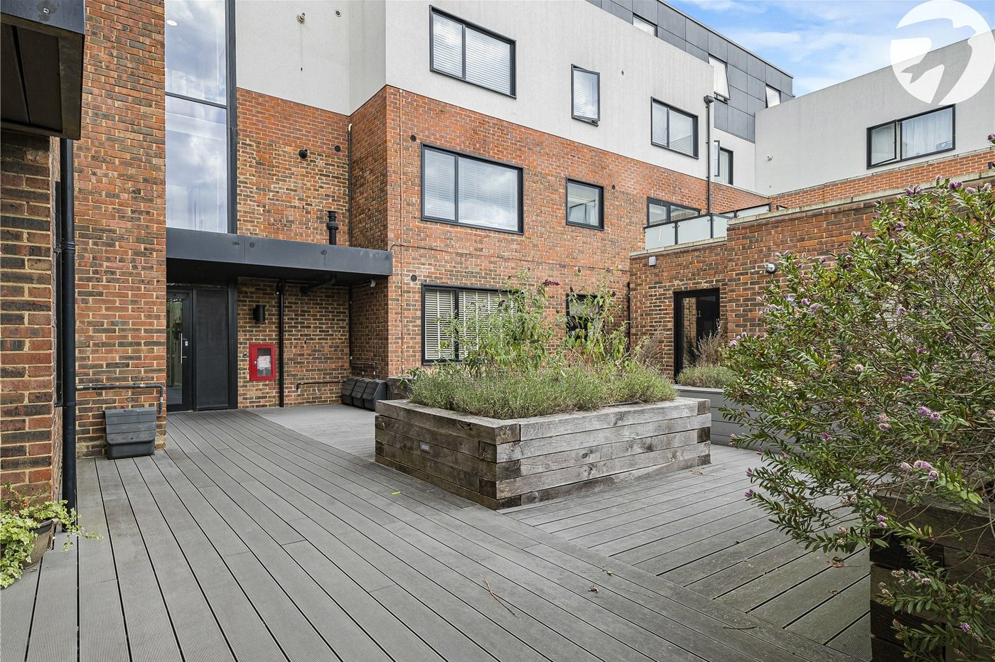 2 bedroom property for sale in London | Robinson Jackson