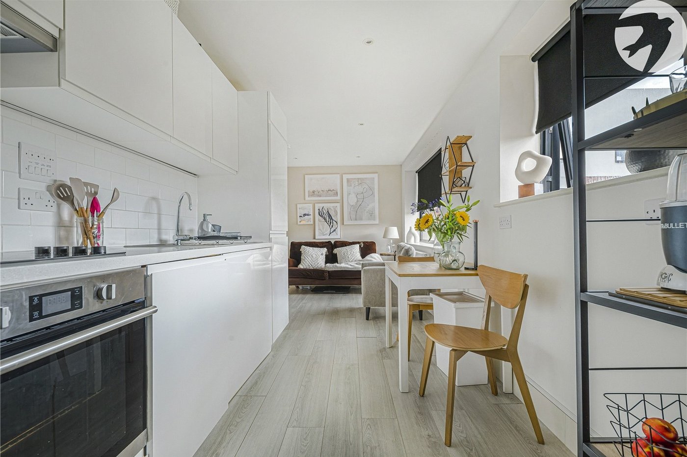 2 bedroom property for sale in London | Robinson Jackson