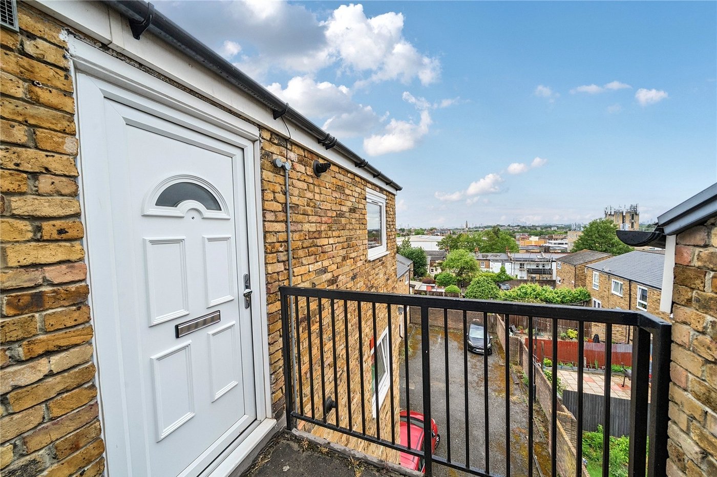 1 bedroom property for sale in West Norwood | Robinson Jackson