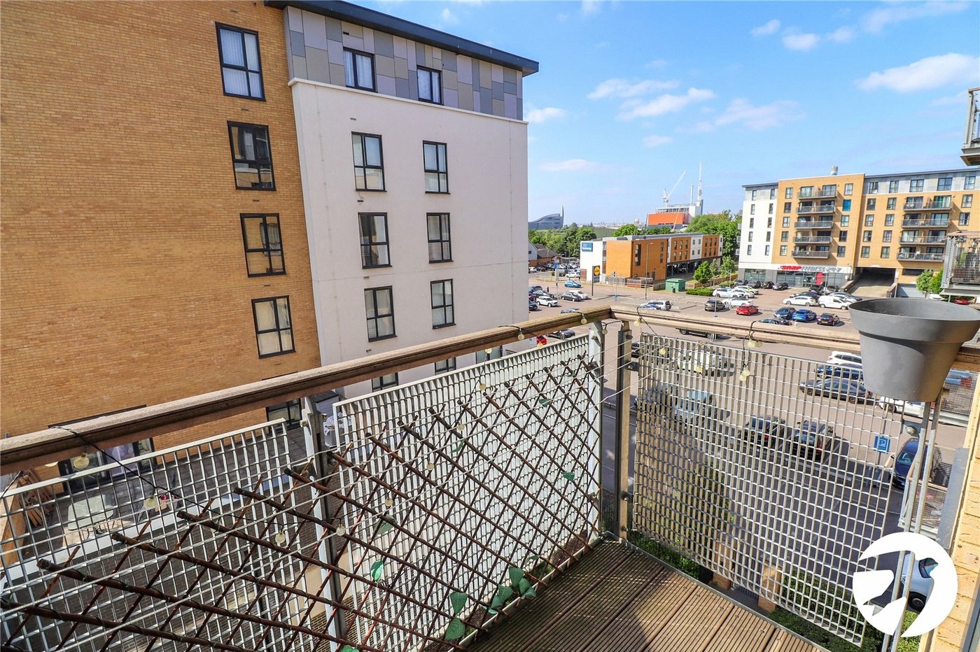 2 bedroom property for sale in Belvedere | Robinson Jackson