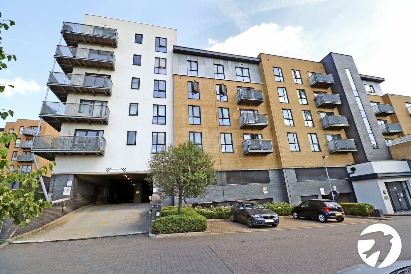 2 bedroom property for sale in Belvedere | Robinson Jackson