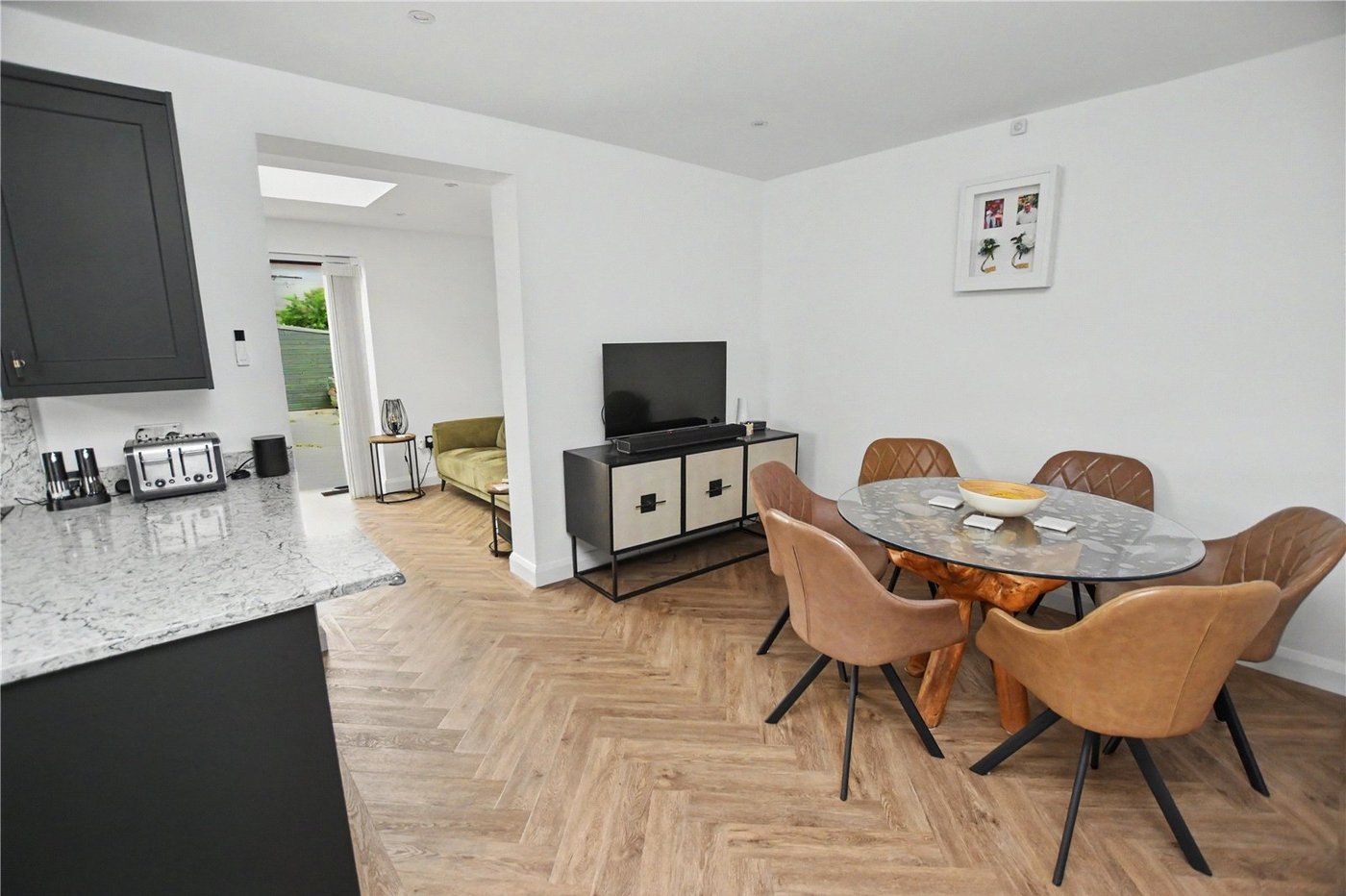 2 bedroom bungalow for sale in Bexleyheath | Robinson Jackson