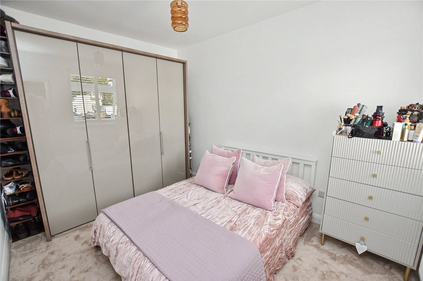 2 bedroom bungalow for sale in Bexleyheath | Robinson Jackson