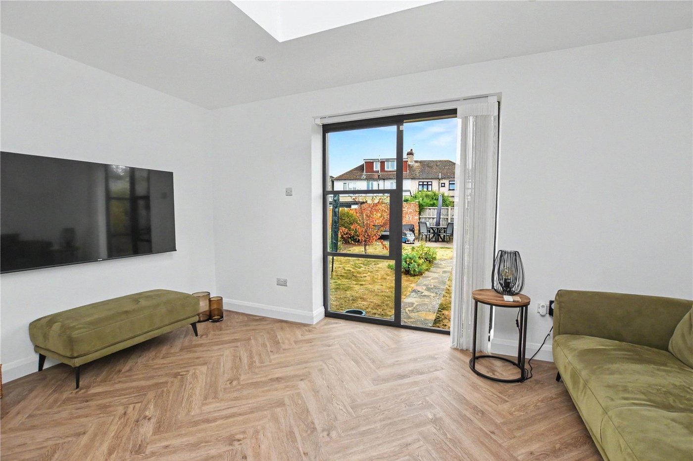 2 bedroom bungalow for sale in Bexleyheath | Robinson Jackson