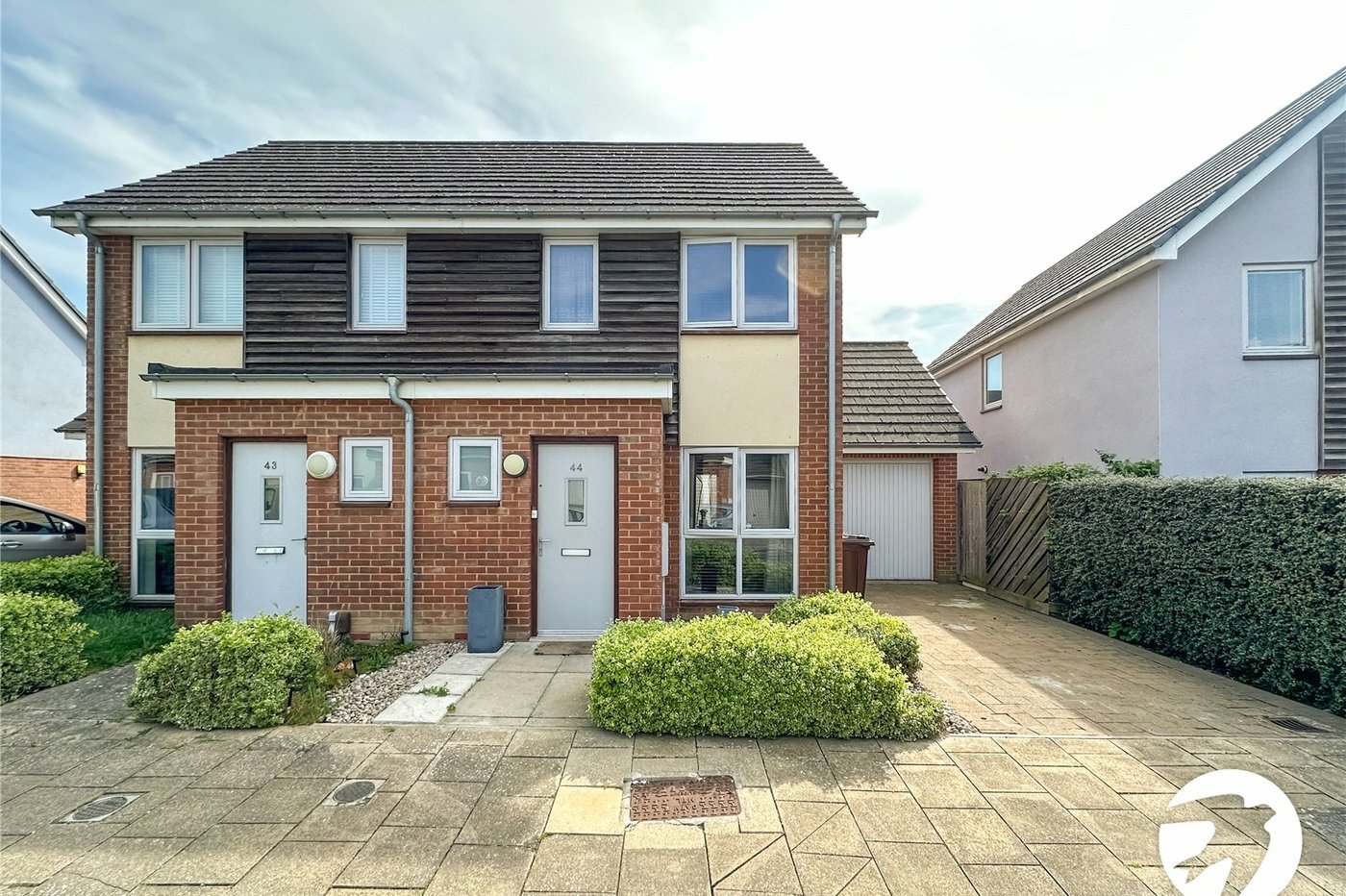 2 bedroom house for sale in St. Marys Island | Robinson Michael & Jackson