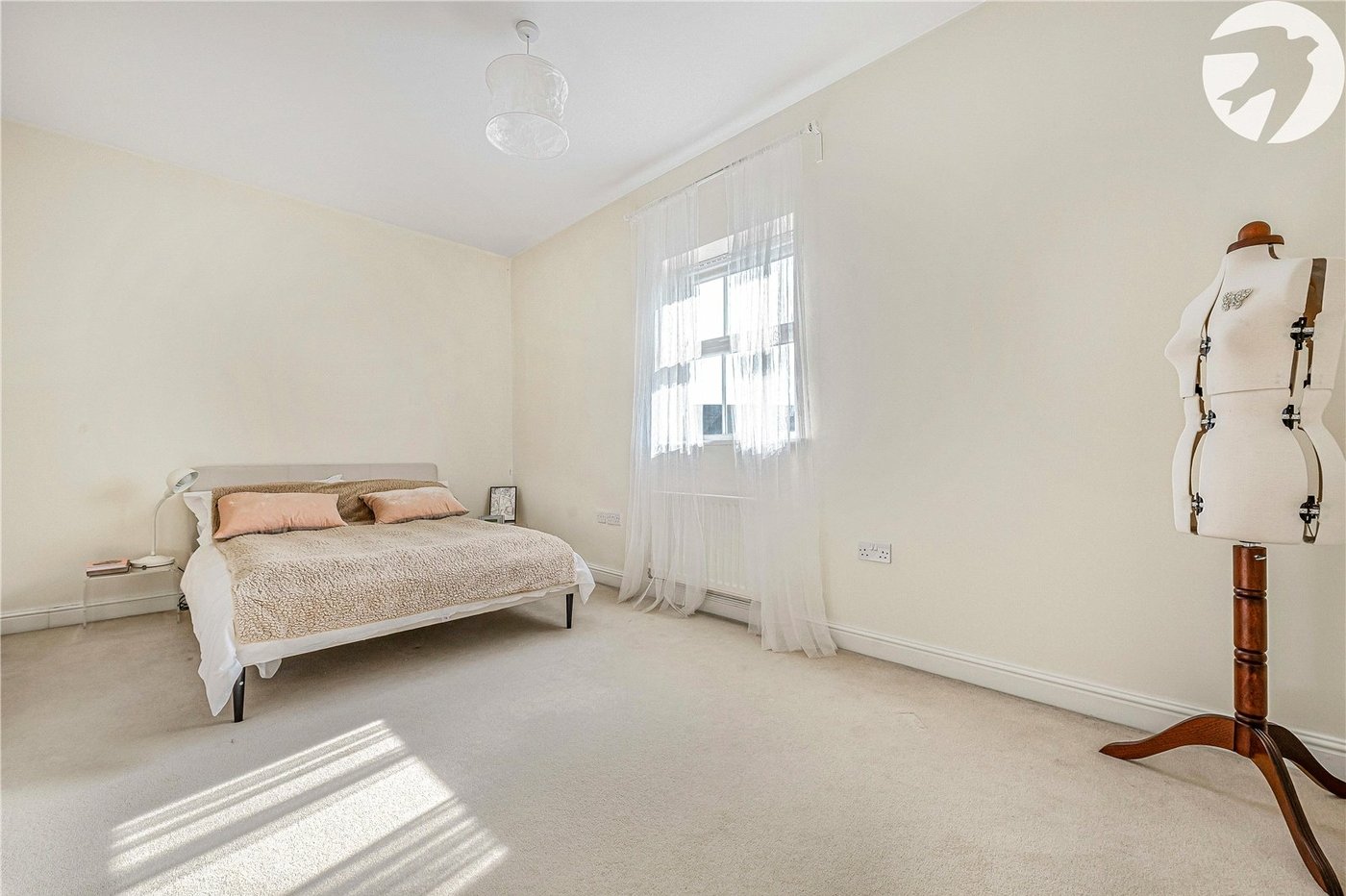 4 bedroom house for sale in Greenhithe | Robinson Jackson