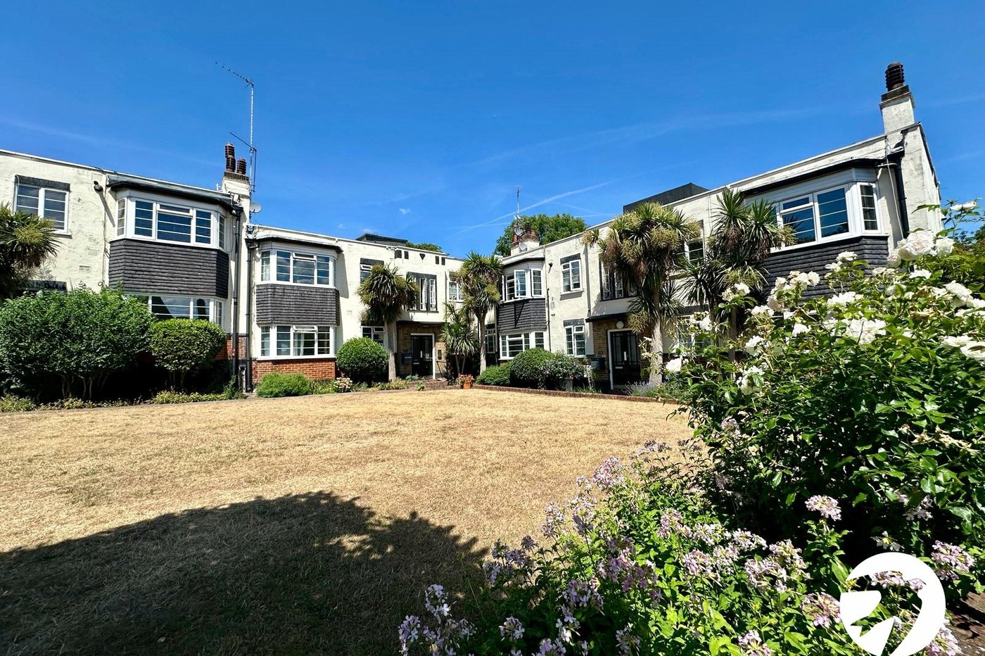 2 bedroom property for sale in London | Robinson Jackson