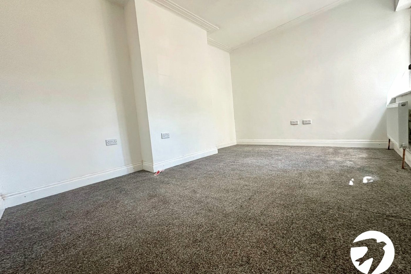 2 bedroom property for sale in London | Robinson Jackson