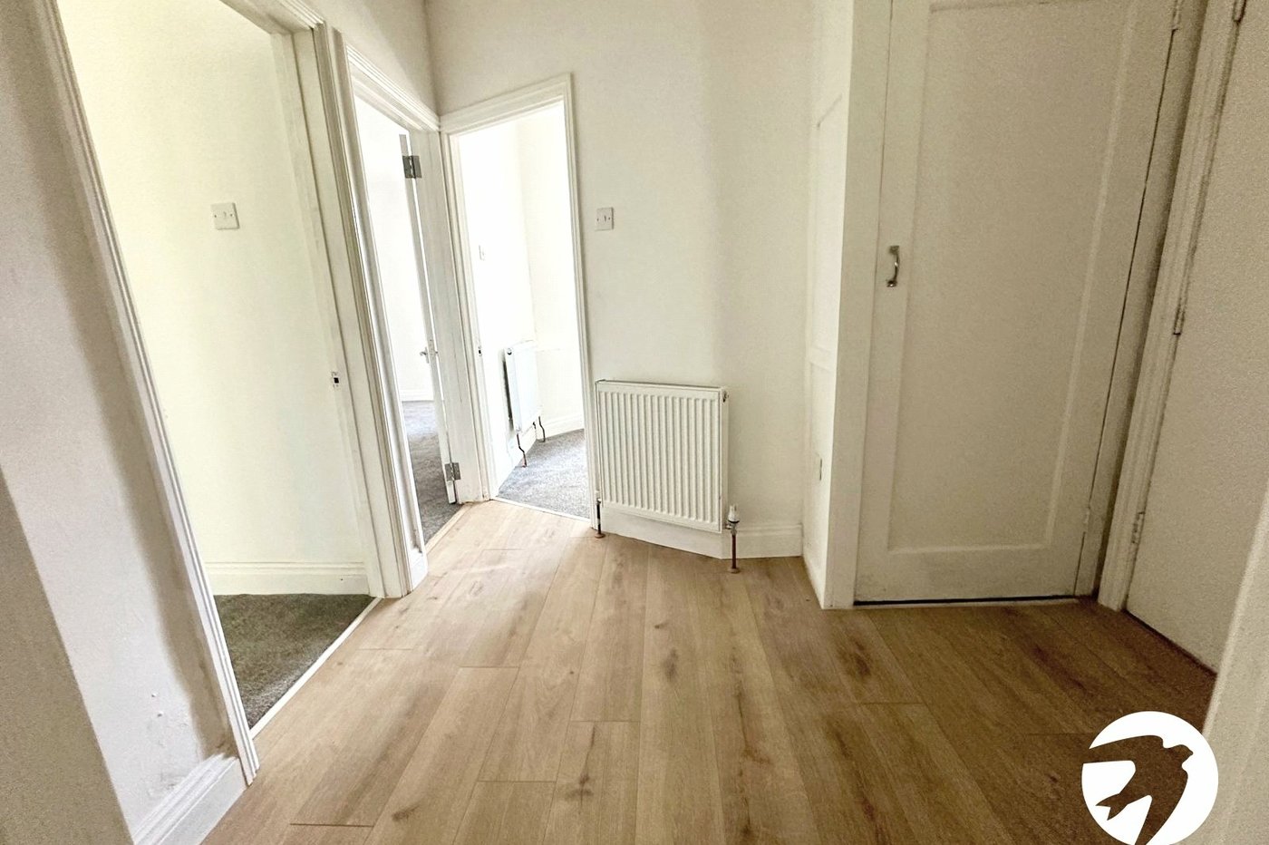 2 bedroom property for sale in London | Robinson Jackson