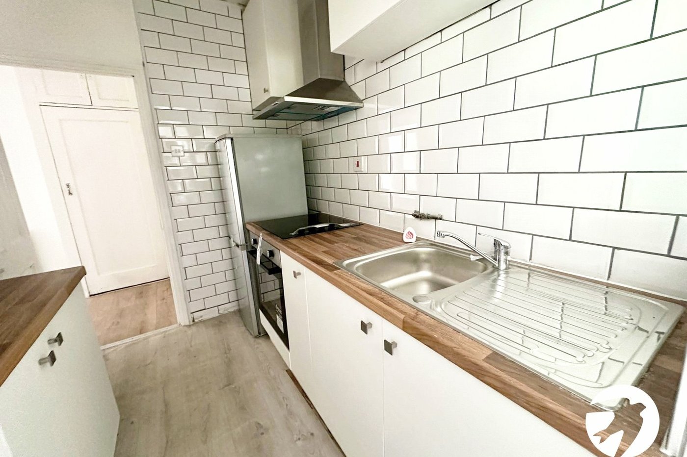 2 bedroom property for sale in London | Robinson Jackson
