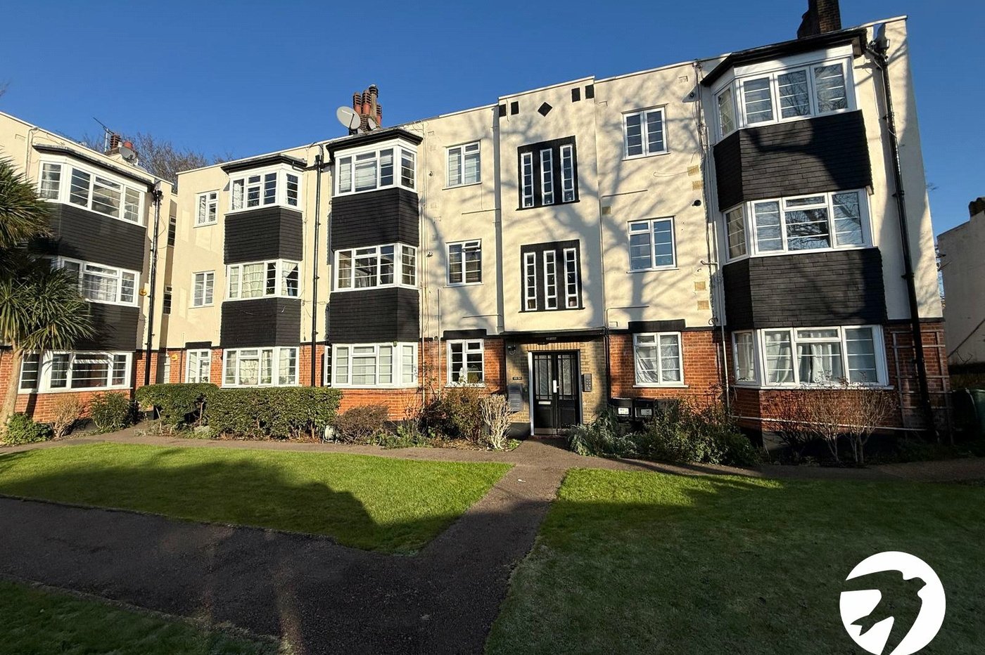 2 bedroom property for sale in London | Robinson Jackson