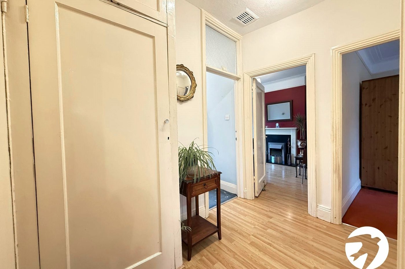 2 bedroom property for sale in London | Robinson Jackson