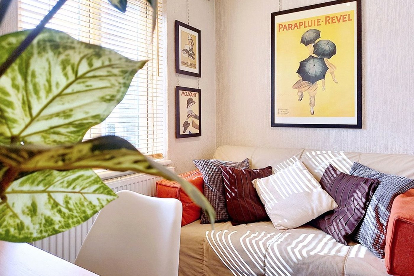 2 bedroom property for sale in London | Robinson Jackson