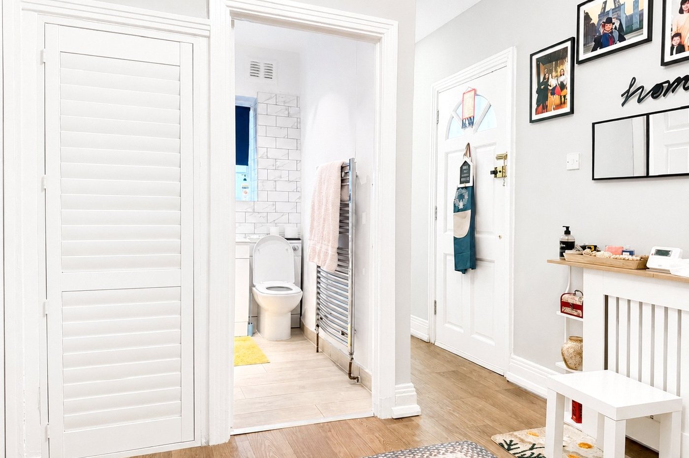 2 bedroom property for sale in London | Robinson Jackson