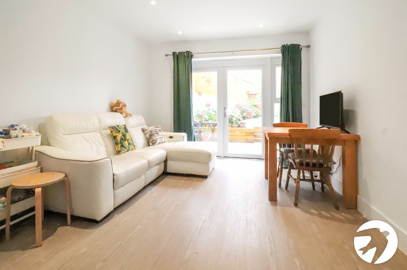 4 bedroom house for sale in Erith | Robinson Jackson