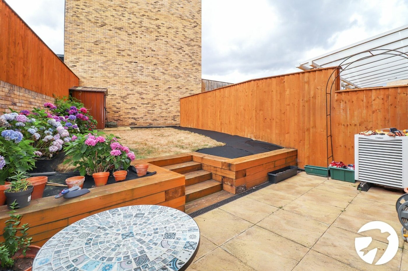 4 bedroom house for sale in Erith | Robinson Jackson