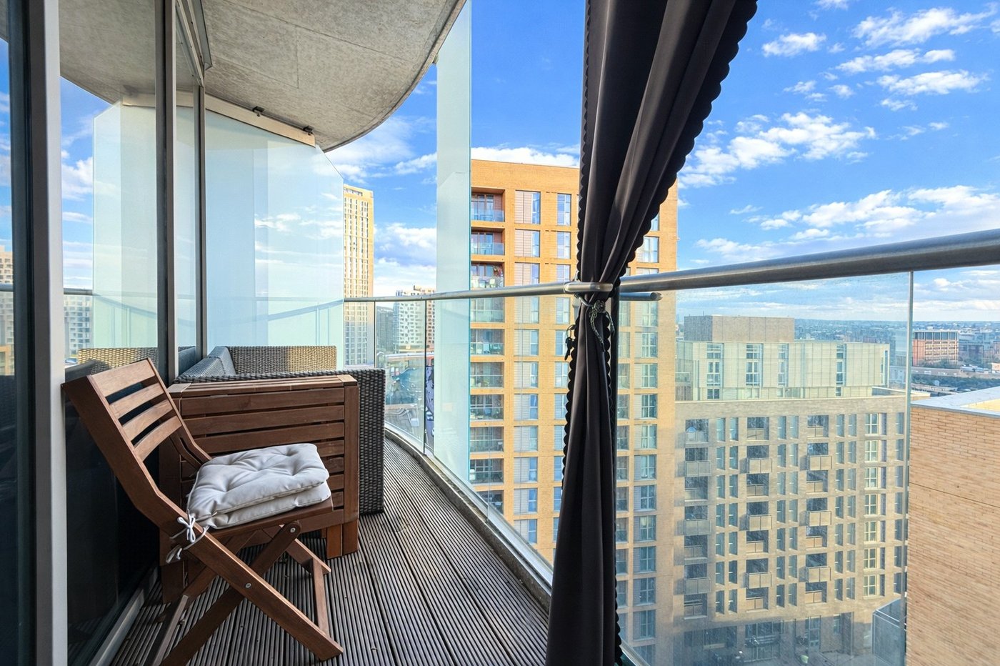 1 bedroom property for sale in London | Robinson Jackson