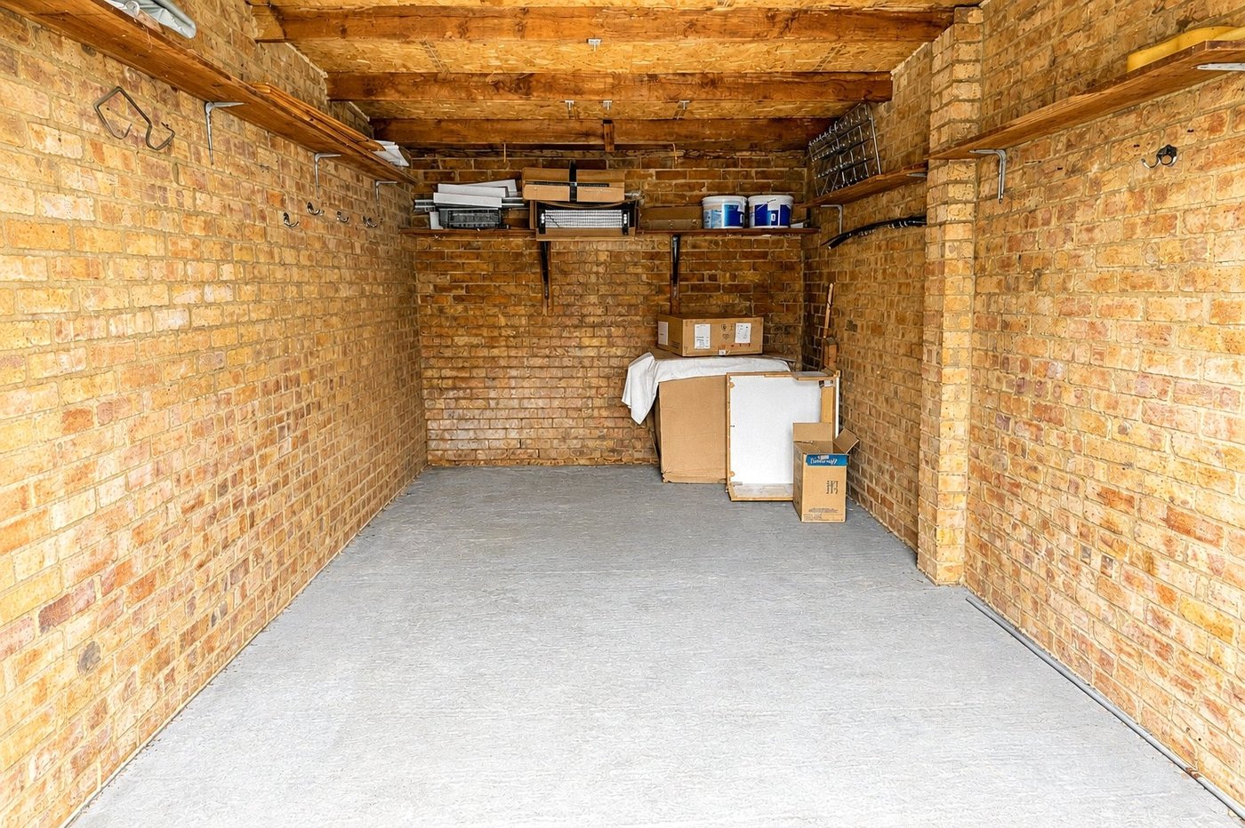 2 bedroom property for sale in London | Robinson Jackson