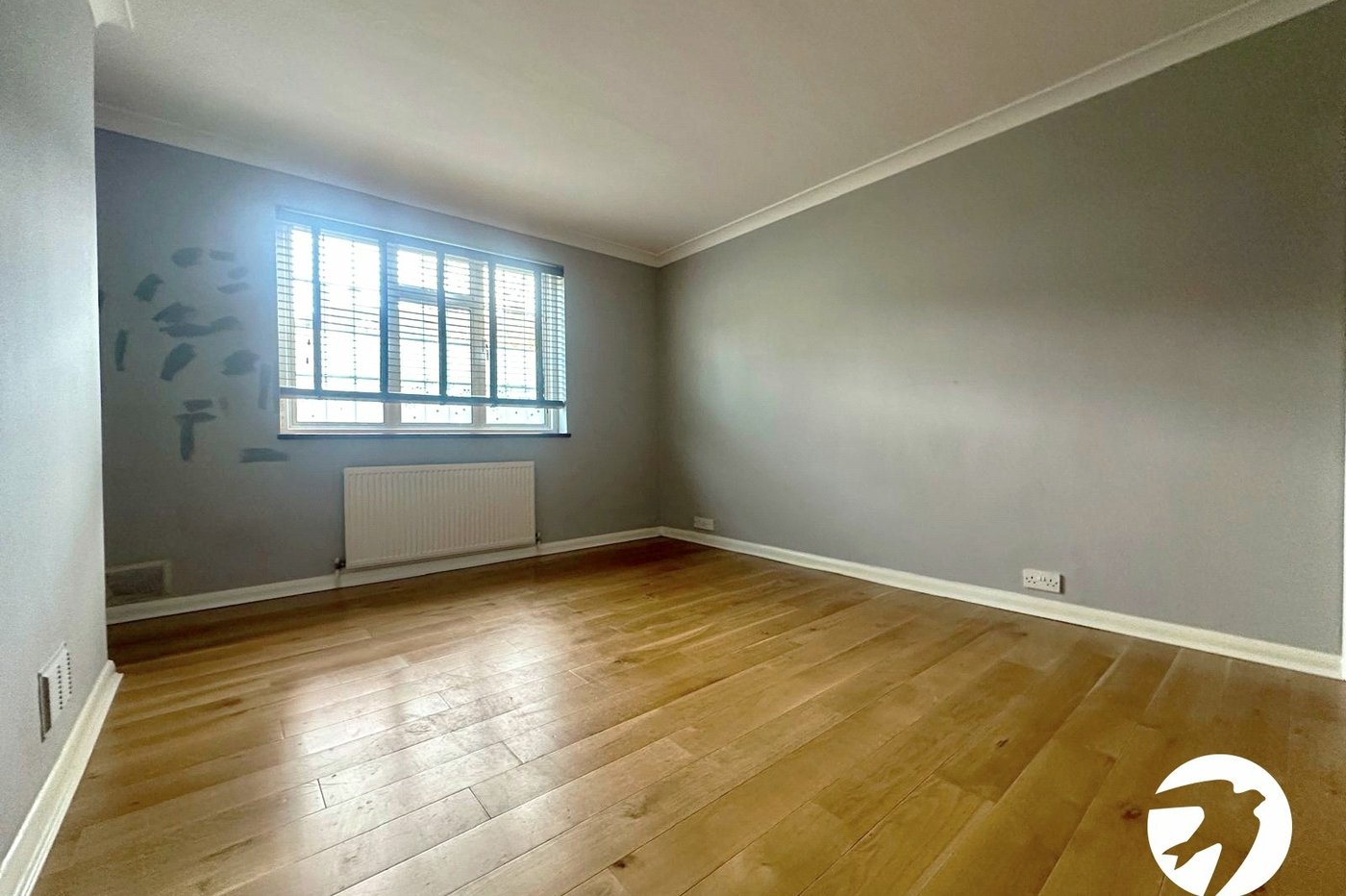 2 bedroom property for sale in London | Robinson Jackson