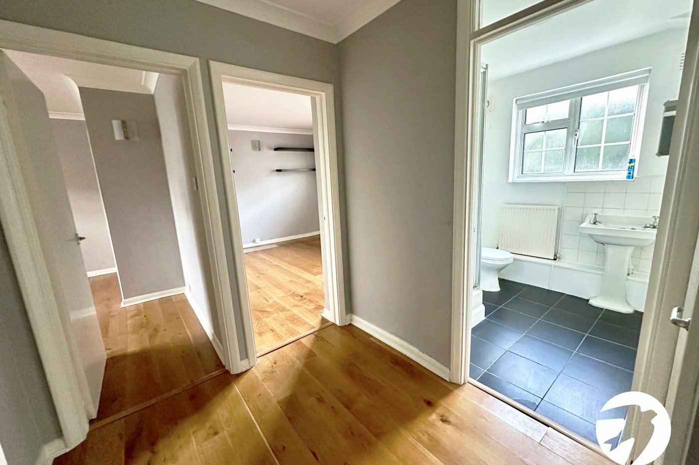 2 bedroom property for sale in London | Robinson Jackson