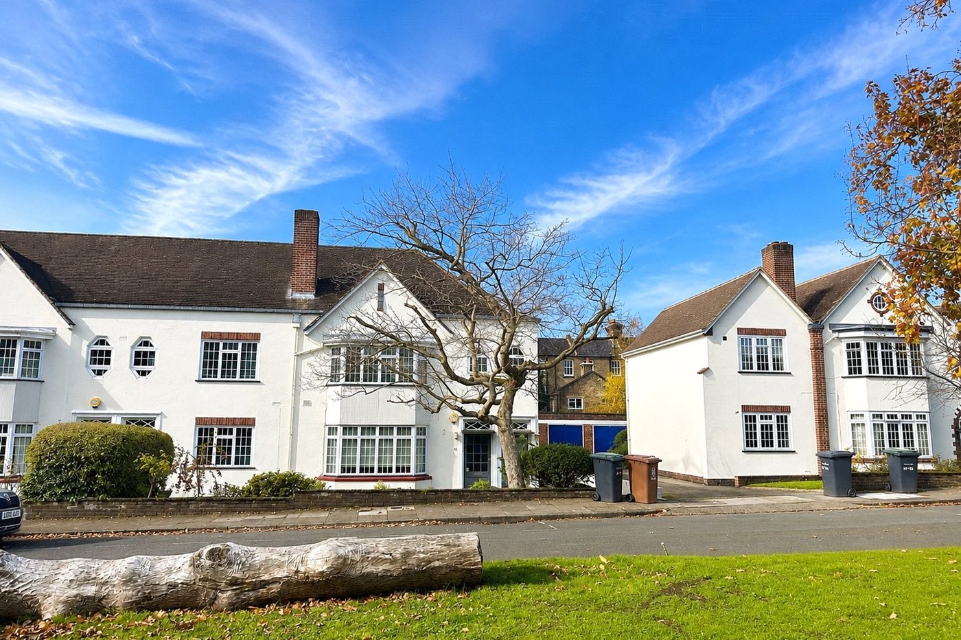 2 bedroom property for sale in London | Robinson Jackson