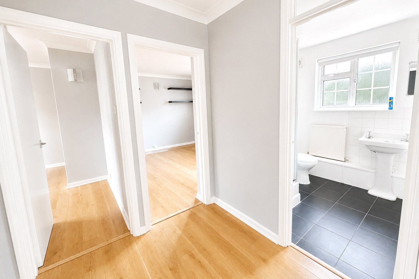 2 bedroom property for sale in London | Robinson Jackson