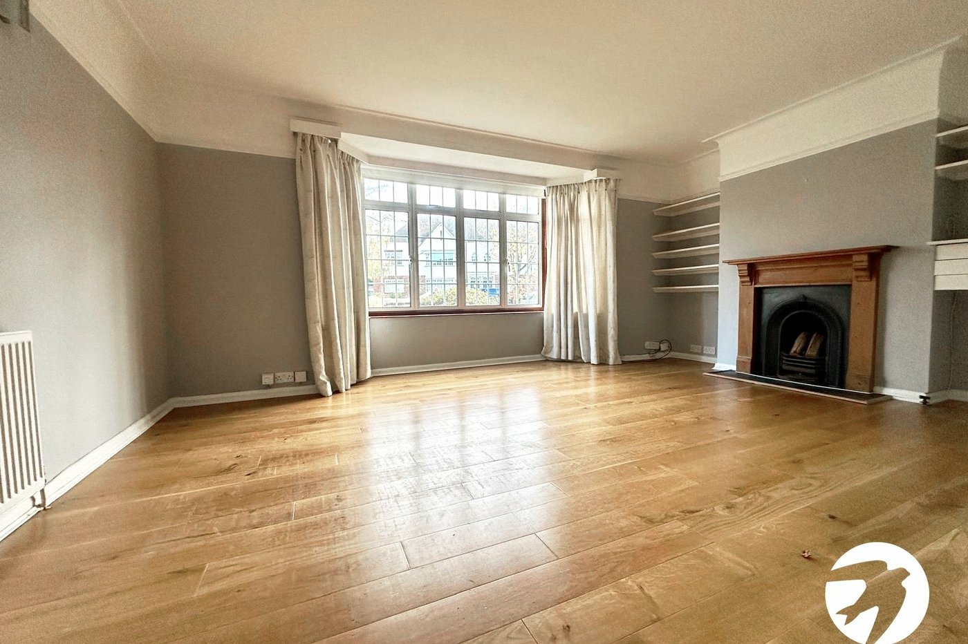 2 bedroom property for sale in London | Robinson Jackson