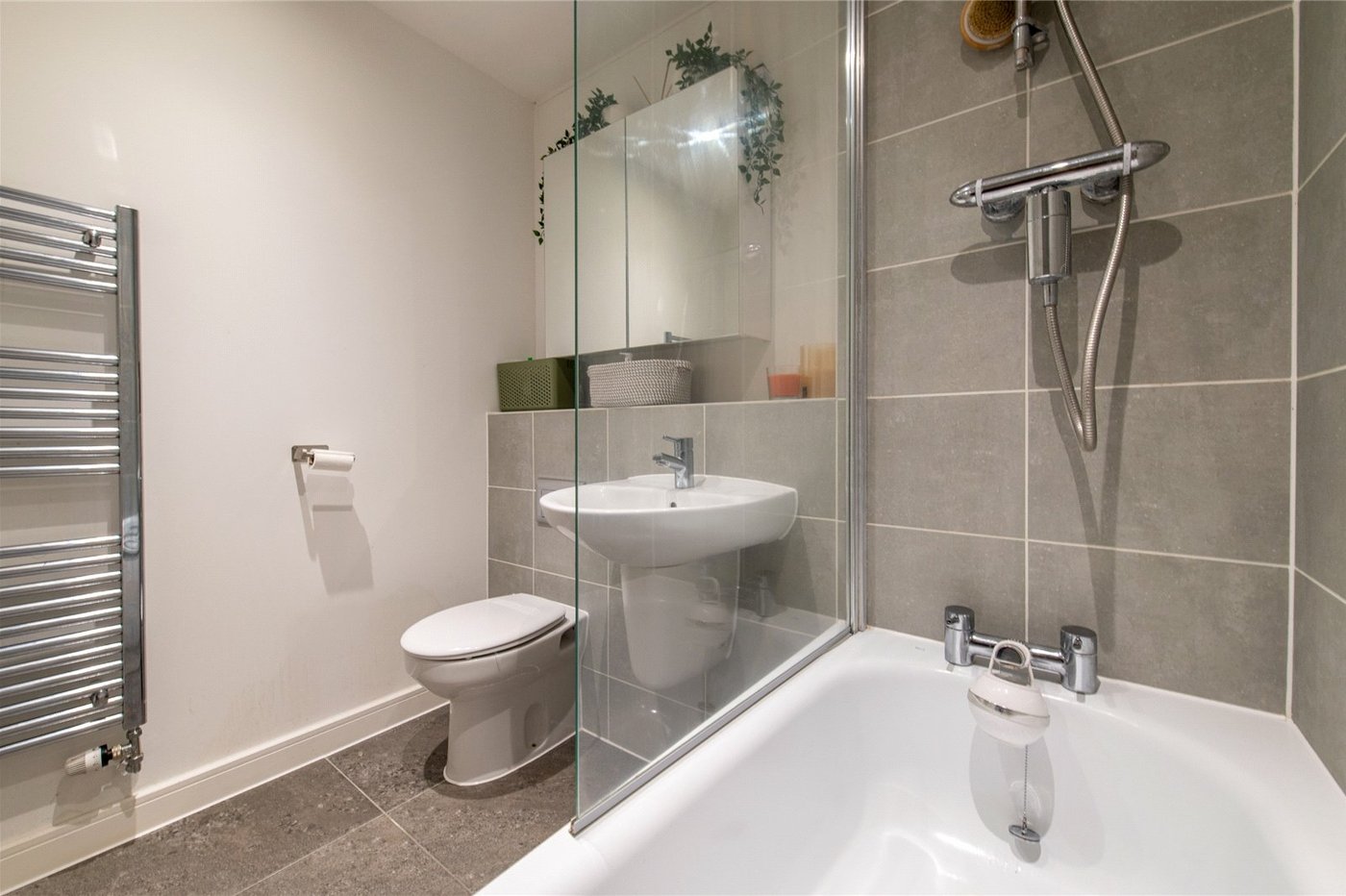 2 bedroom house for sale in Gravesend | Robinson Michael & Jackson