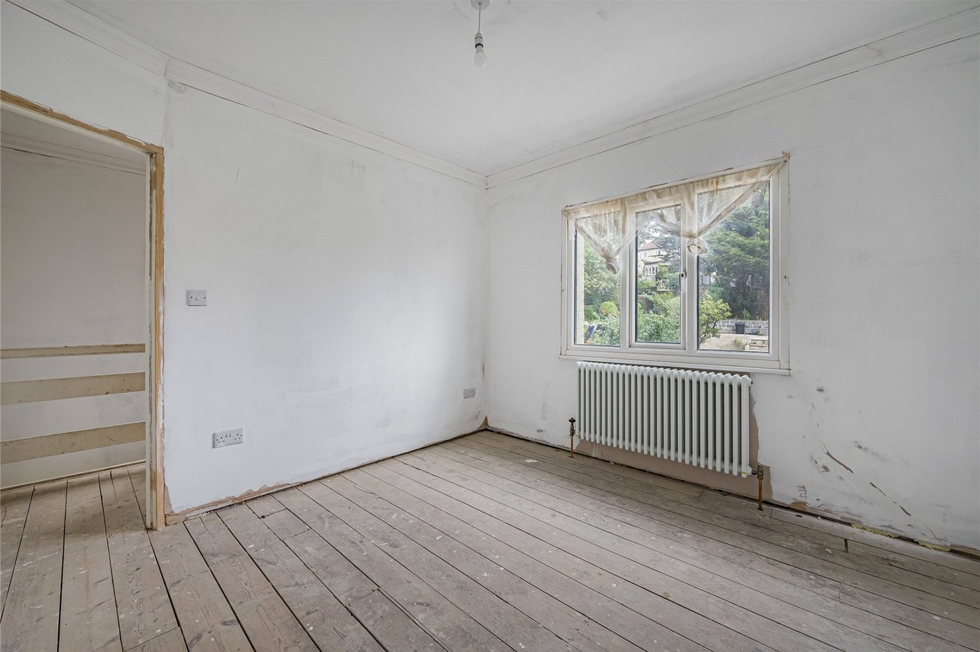 3 bedroom house for sale in Welling | Robinson Jackson