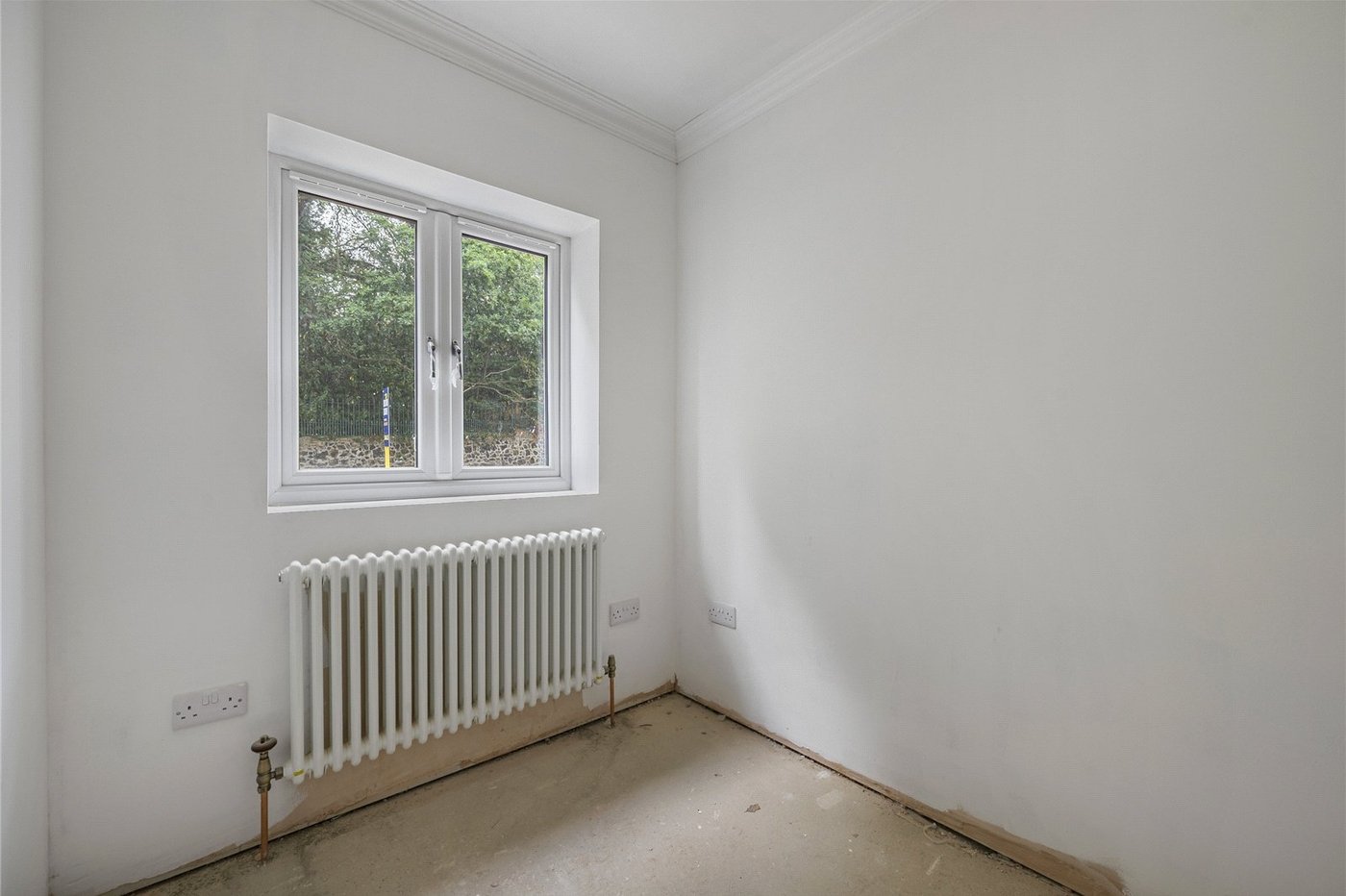 3 bedroom house for sale in Welling | Robinson Jackson