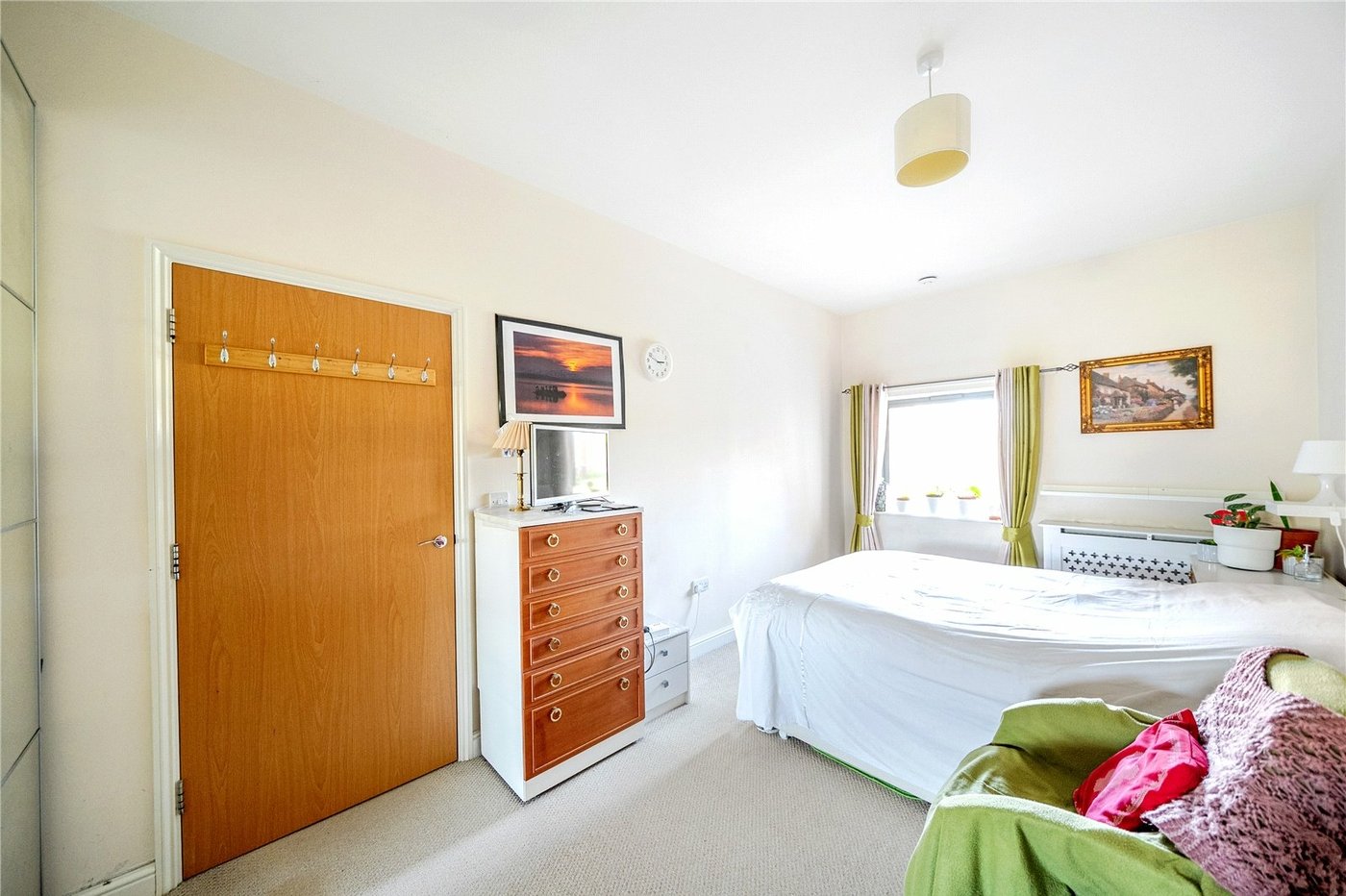 2 bedroom property for sale in  | Robinson Jackson