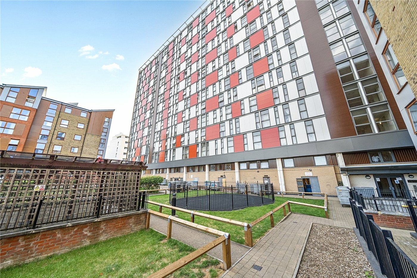 2 bedroom property for sale in  | Robinson Jackson