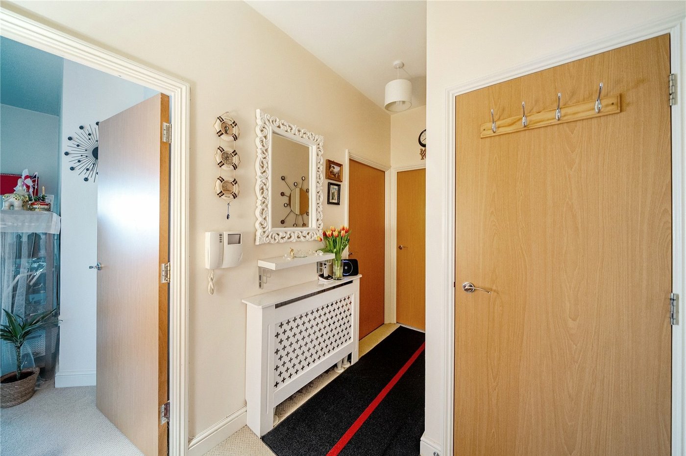 2 bedroom property for sale in  | Robinson Jackson