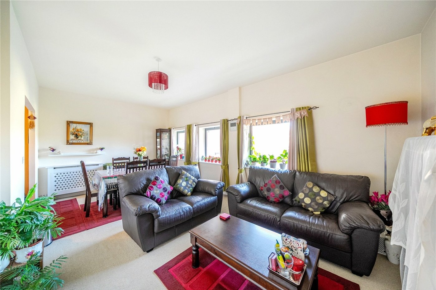 2 bedroom property for sale in  | Robinson Jackson