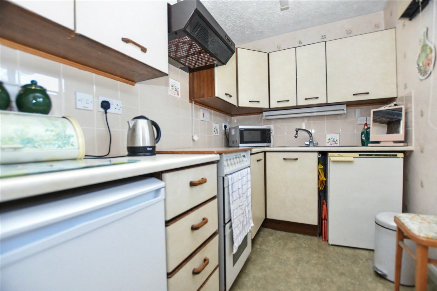 2 bedroom property for sale in Crayford | Robinson Jackson