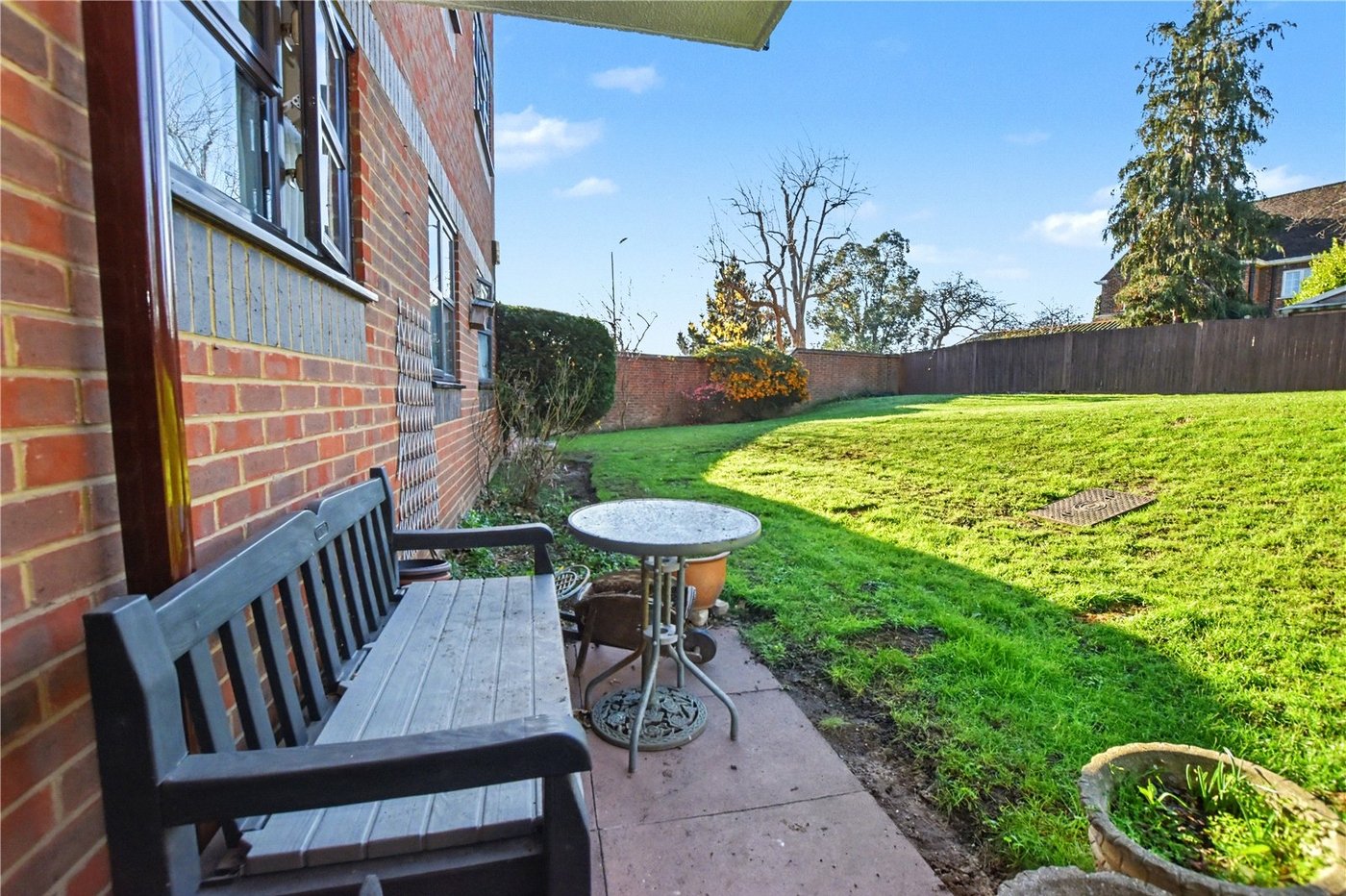 2 bedroom property for sale in Crayford | Robinson Jackson