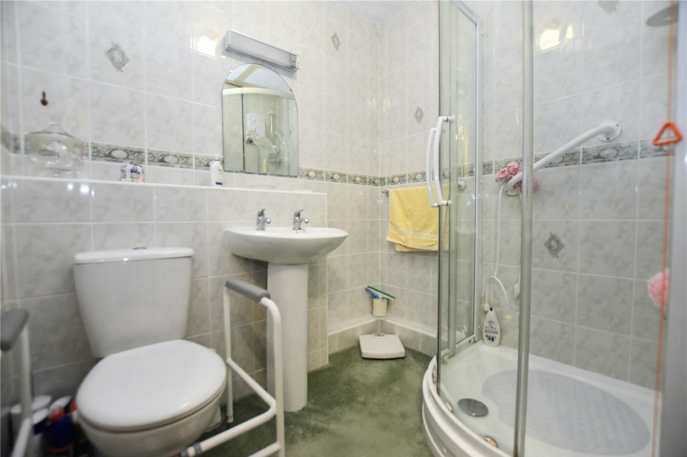 2 bedroom property for sale in Crayford | Robinson Jackson