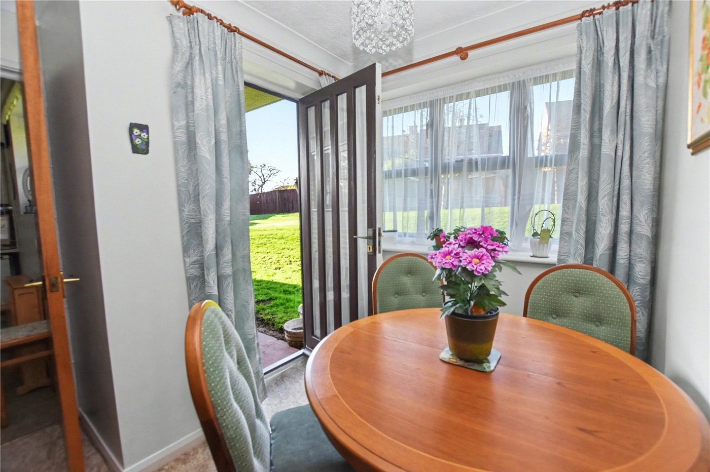 2 bedroom property for sale in Crayford | Robinson Jackson