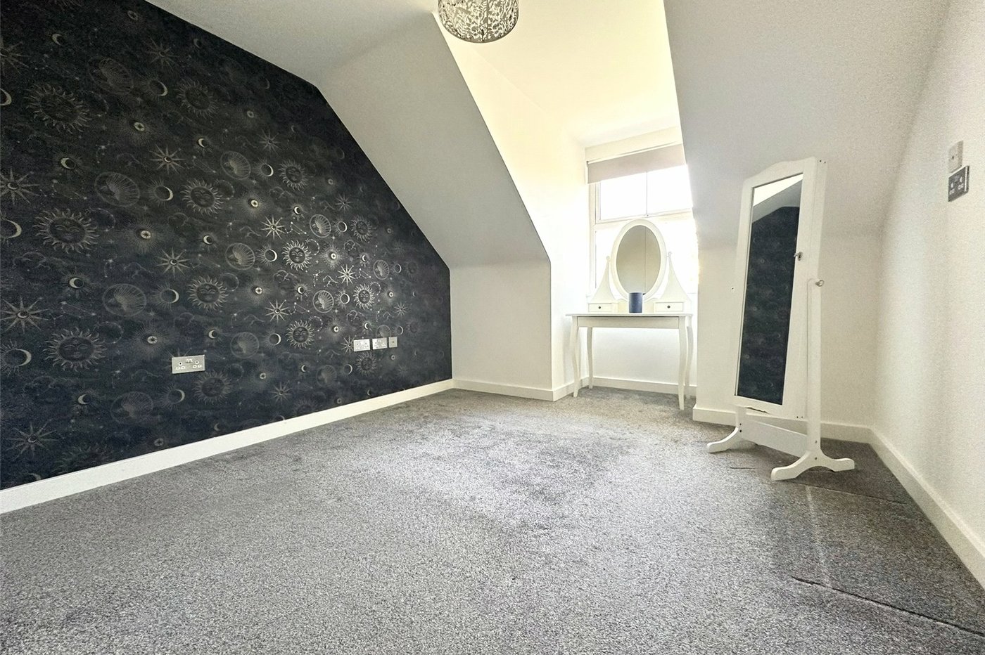 1 bedroom property for sale in Greenhithe | Robinson Jackson