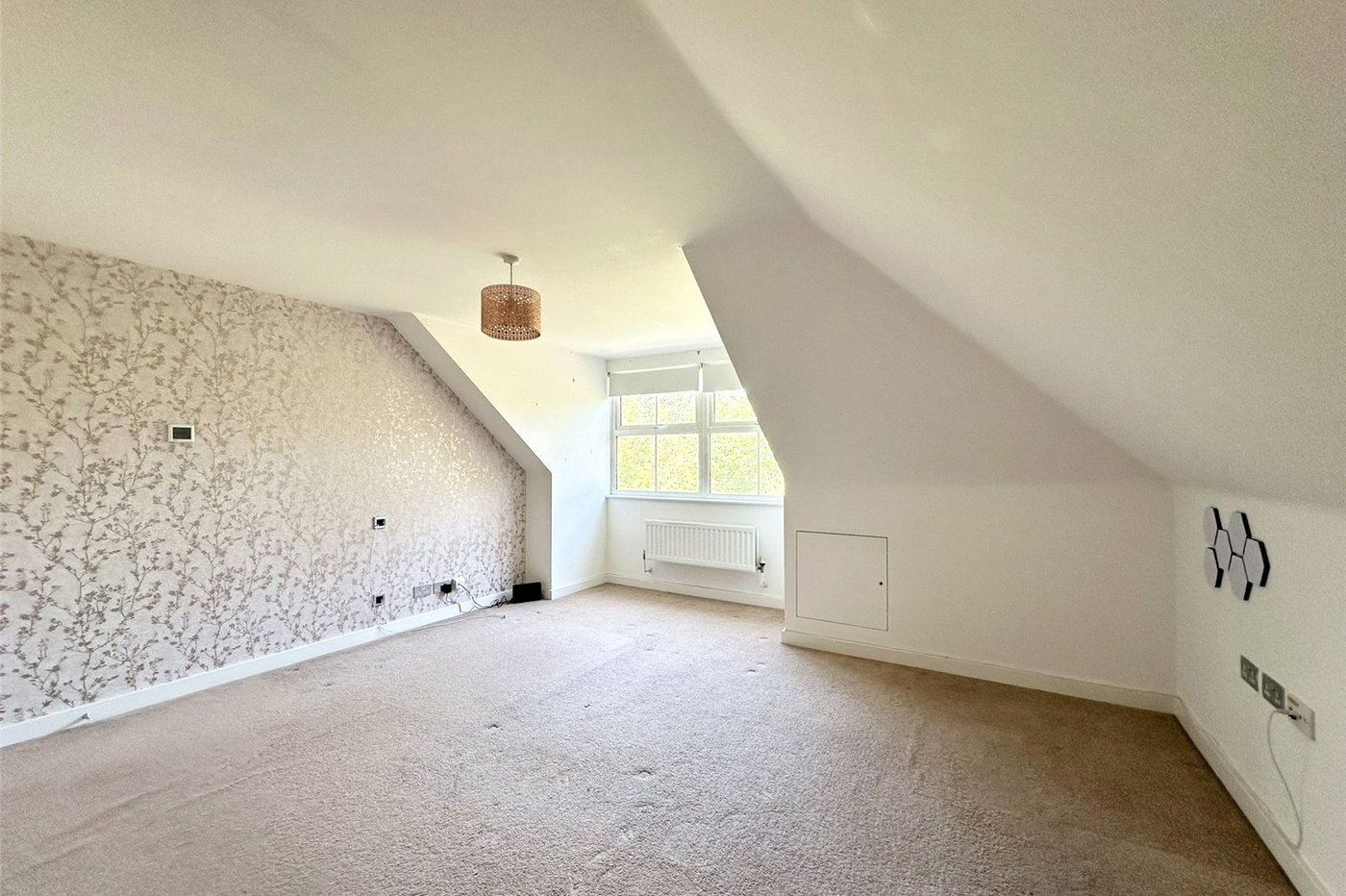 1 bedroom property for sale in Greenhithe | Robinson Jackson