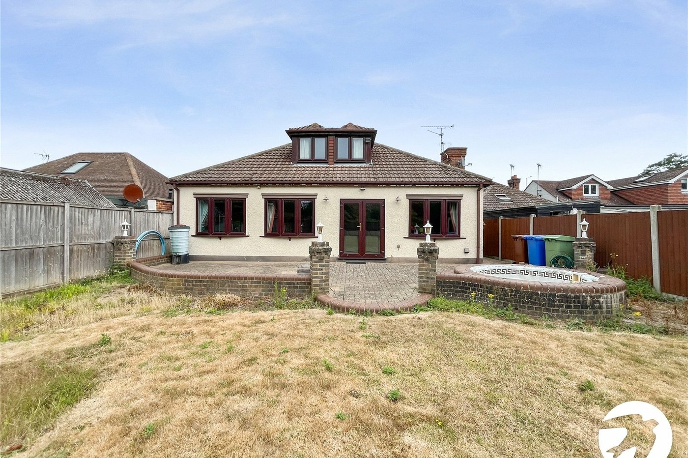 4 bedroom bungalow for sale in Newington | Robinson Michael & Jackson