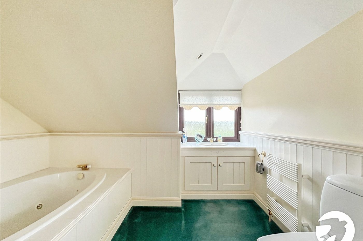 4 bedroom bungalow for sale in Newington | Robinson Michael & Jackson