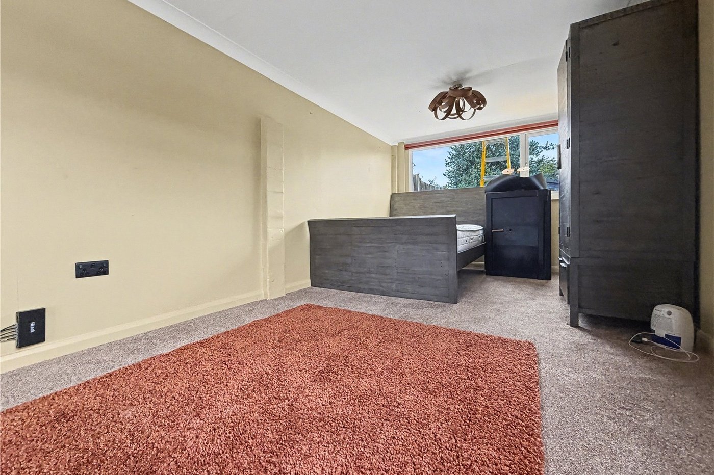 4 bedroom bungalow for sale in Newington | Robinson Michael & Jackson
