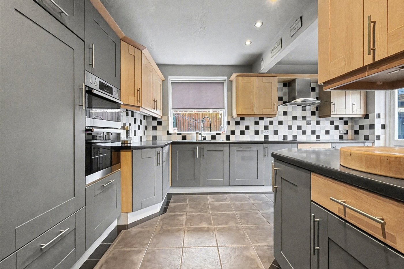 4 bedroom bungalow for sale in Newington | Robinson Michael & Jackson