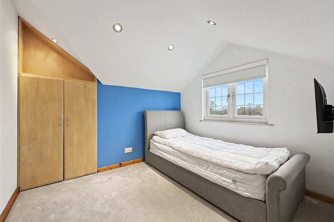4 bedroom bungalow for sale in Newington | Robinson Michael & Jackson